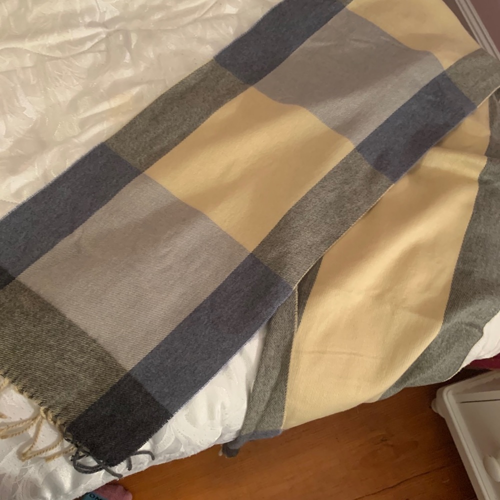 scarf!! - Picture 4 of 4